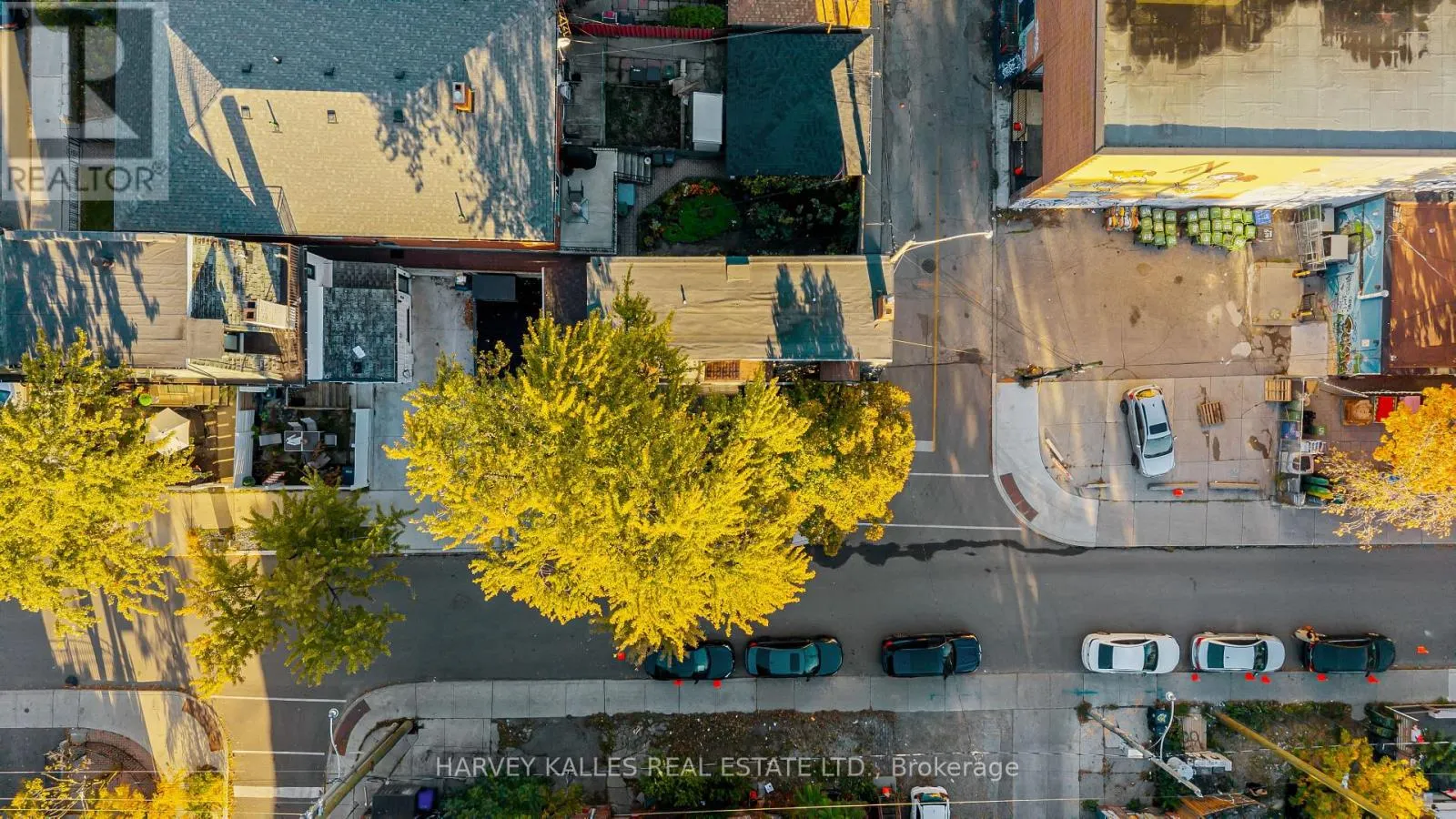 15 MARKHAM STREET