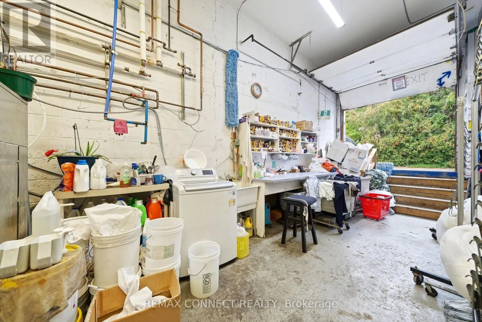 544 QUEEN STREET W