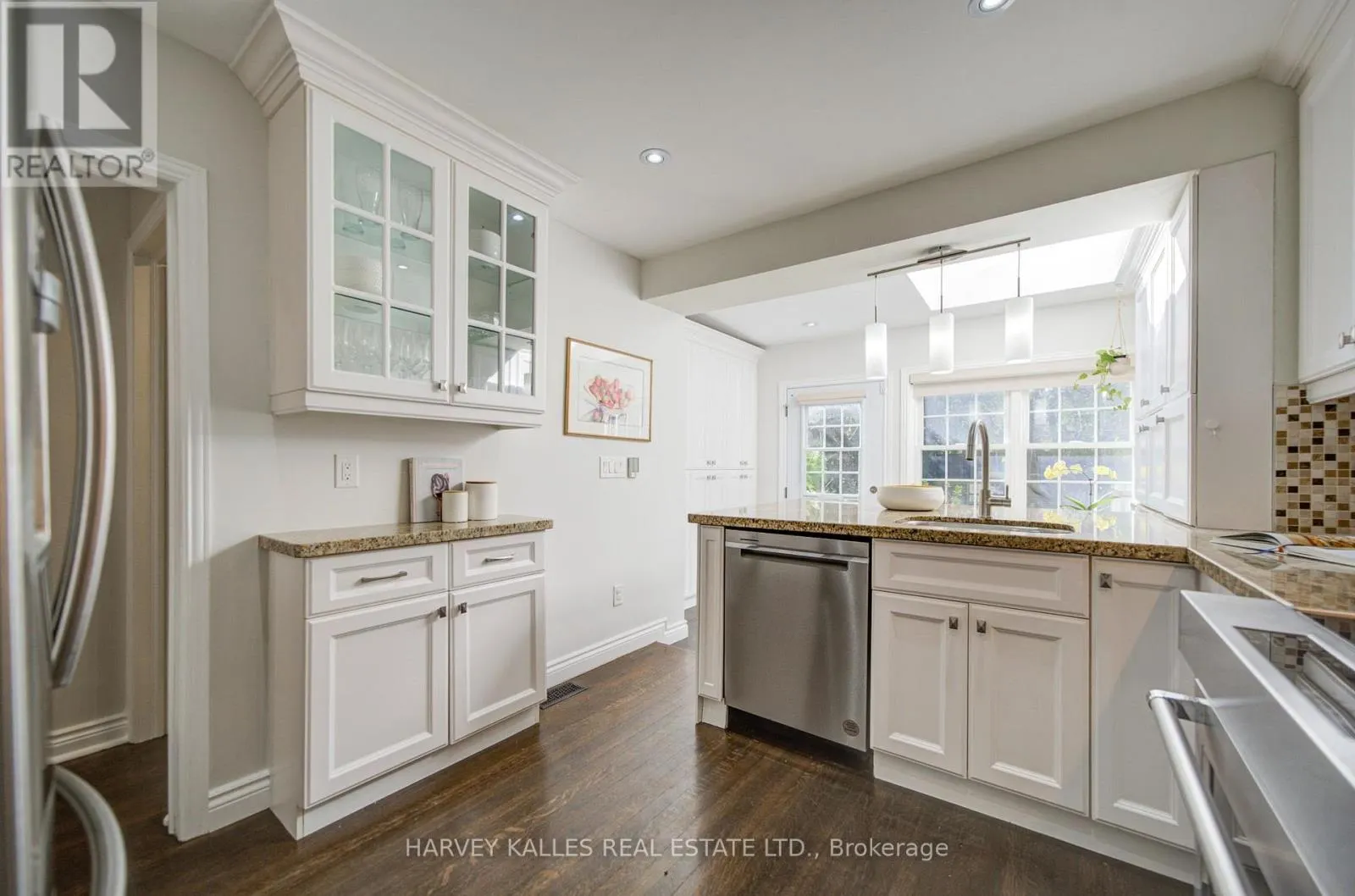 34 KENWOOD AVENUE