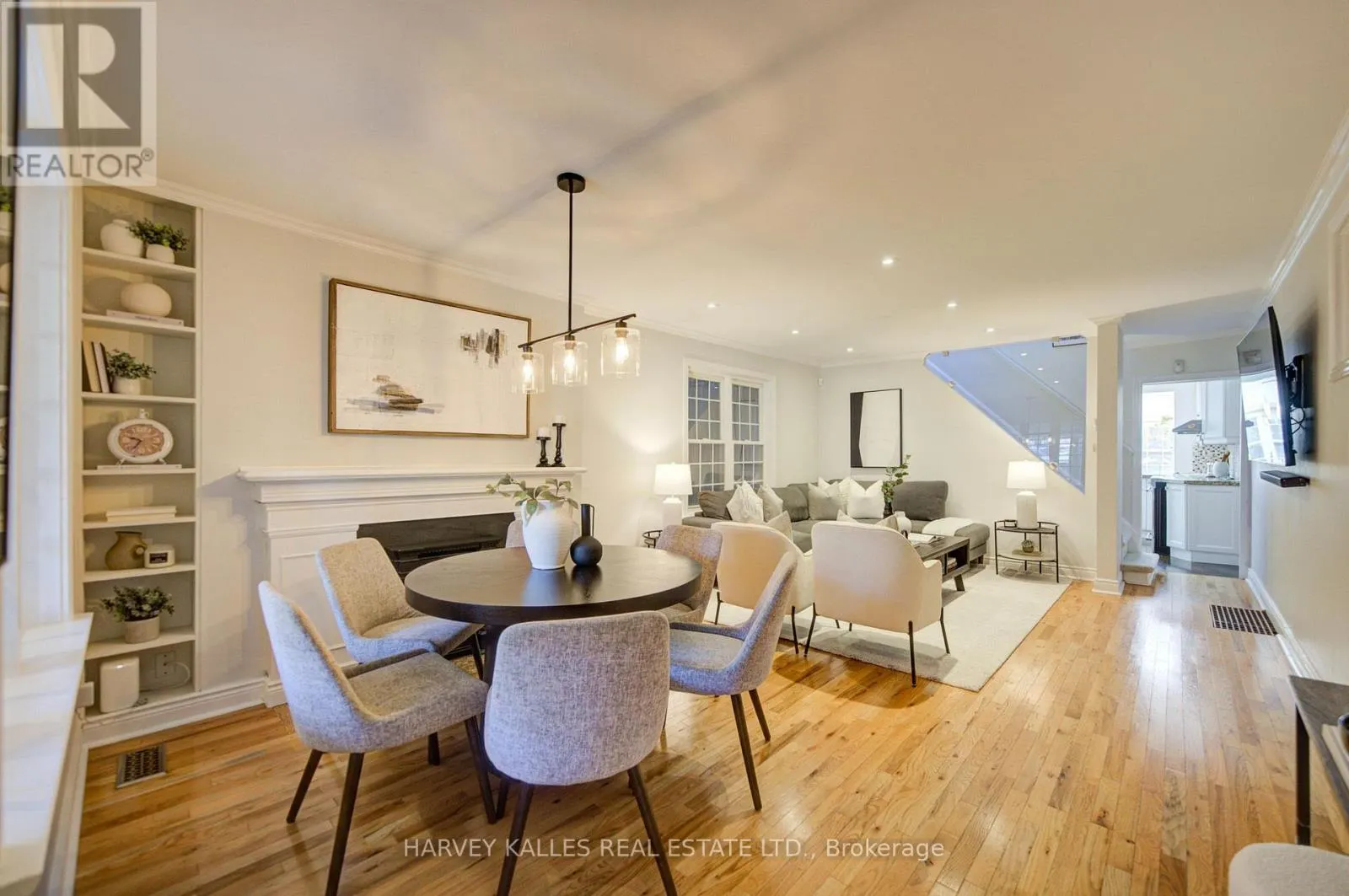 34 KENWOOD AVENUE