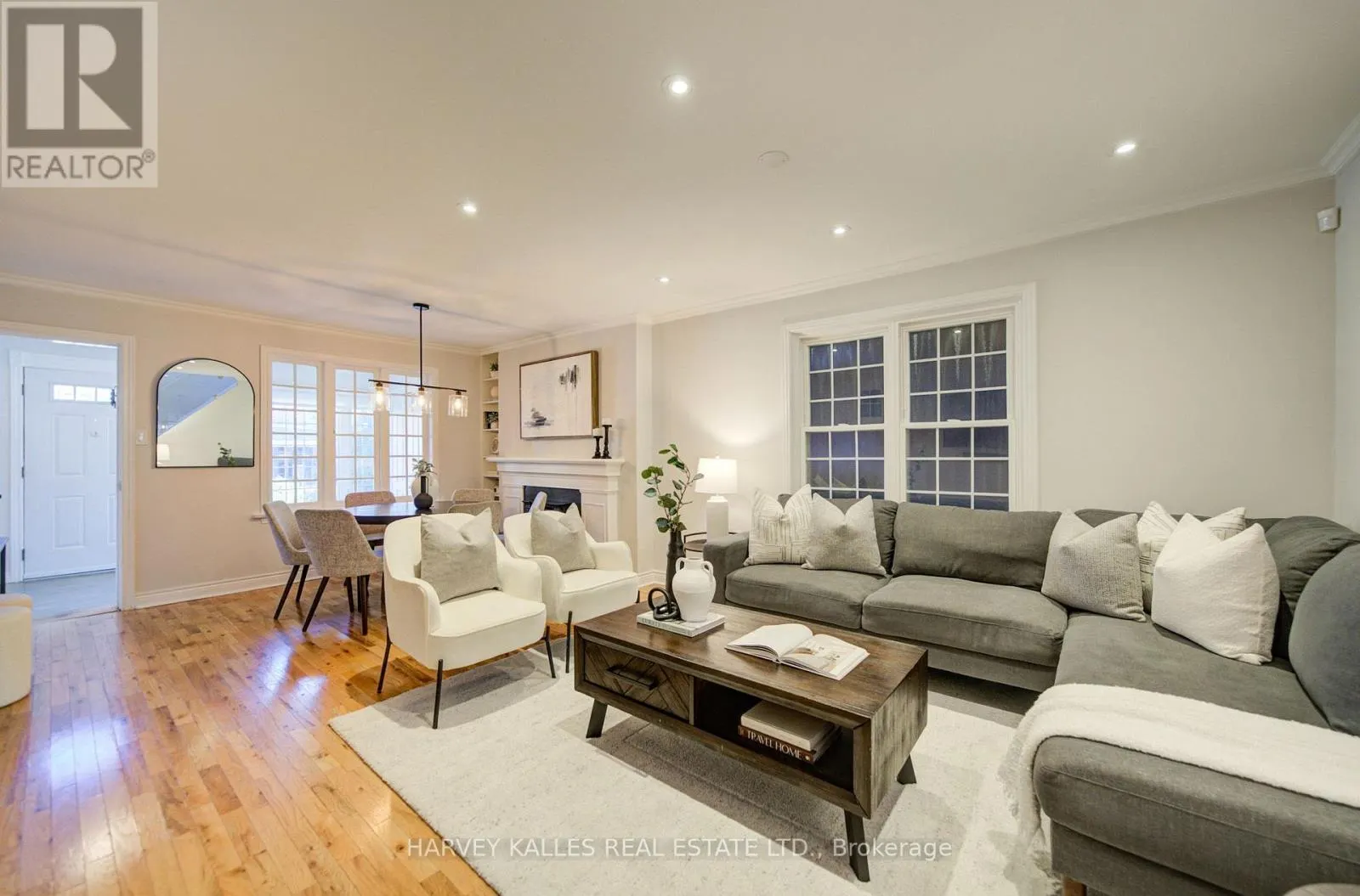 34 KENWOOD AVENUE