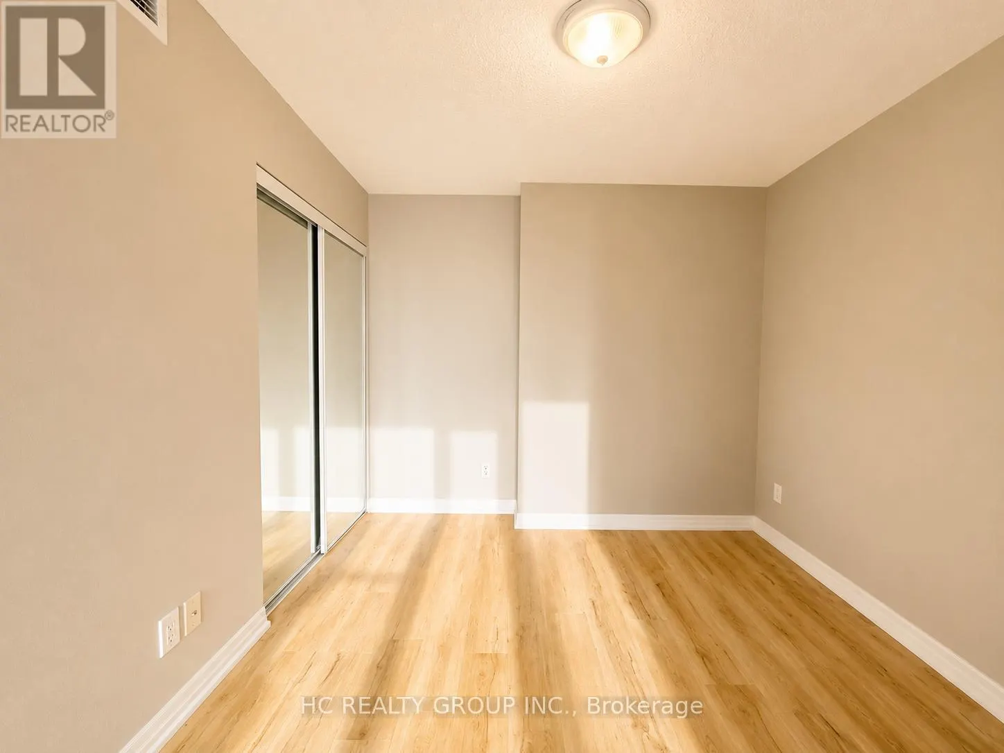 1811 - 2015 SHEPPARD AVENUE E