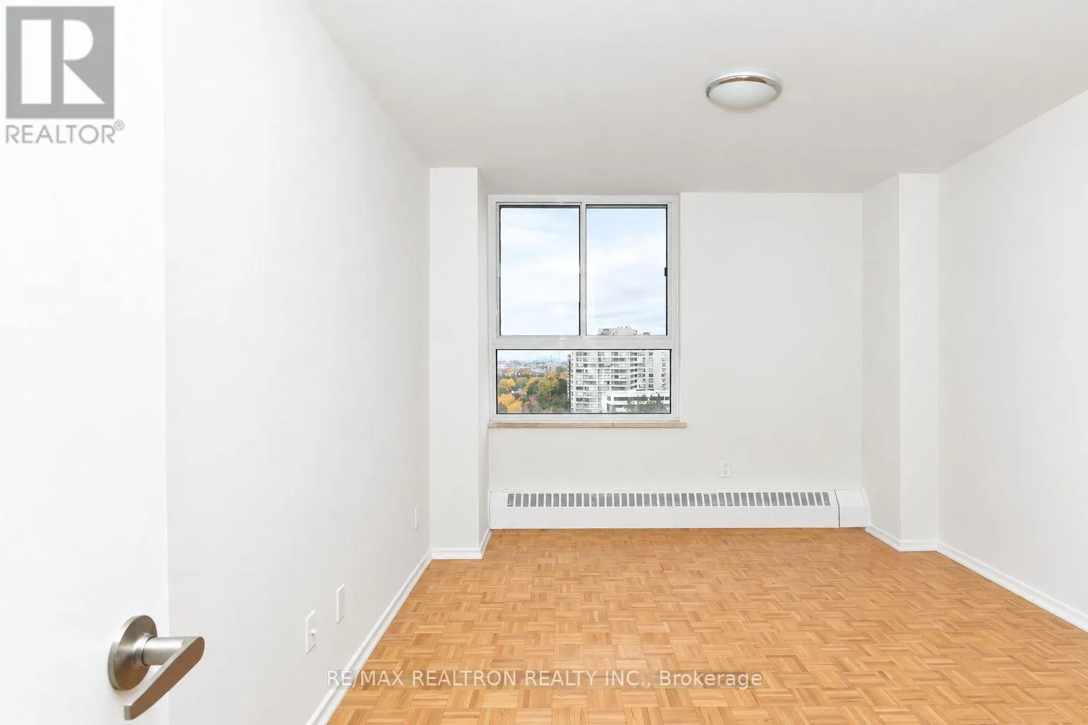 708 - 6200 BATHURST STREET