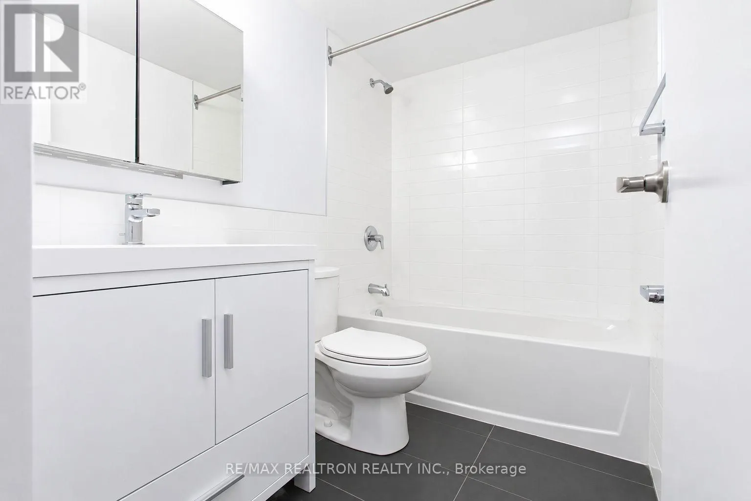 708 - 6200 BATHURST STREET
