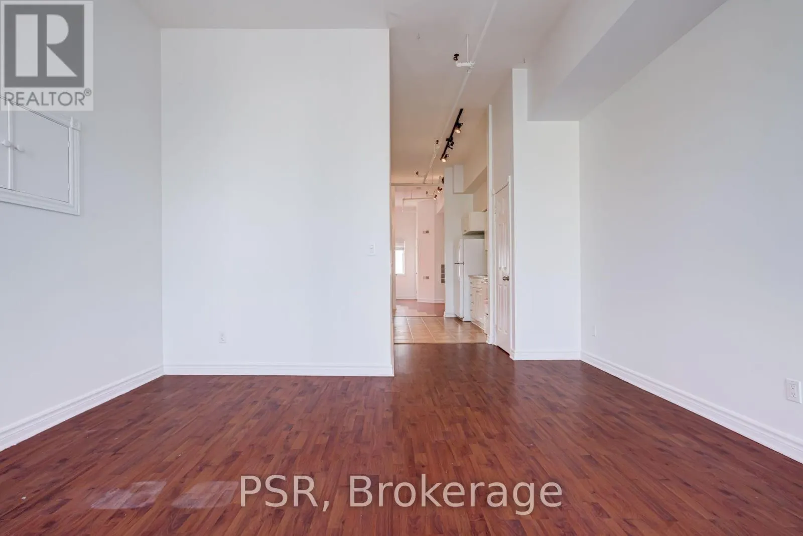 3RD FLOOR - 493 QUEEN STREET W