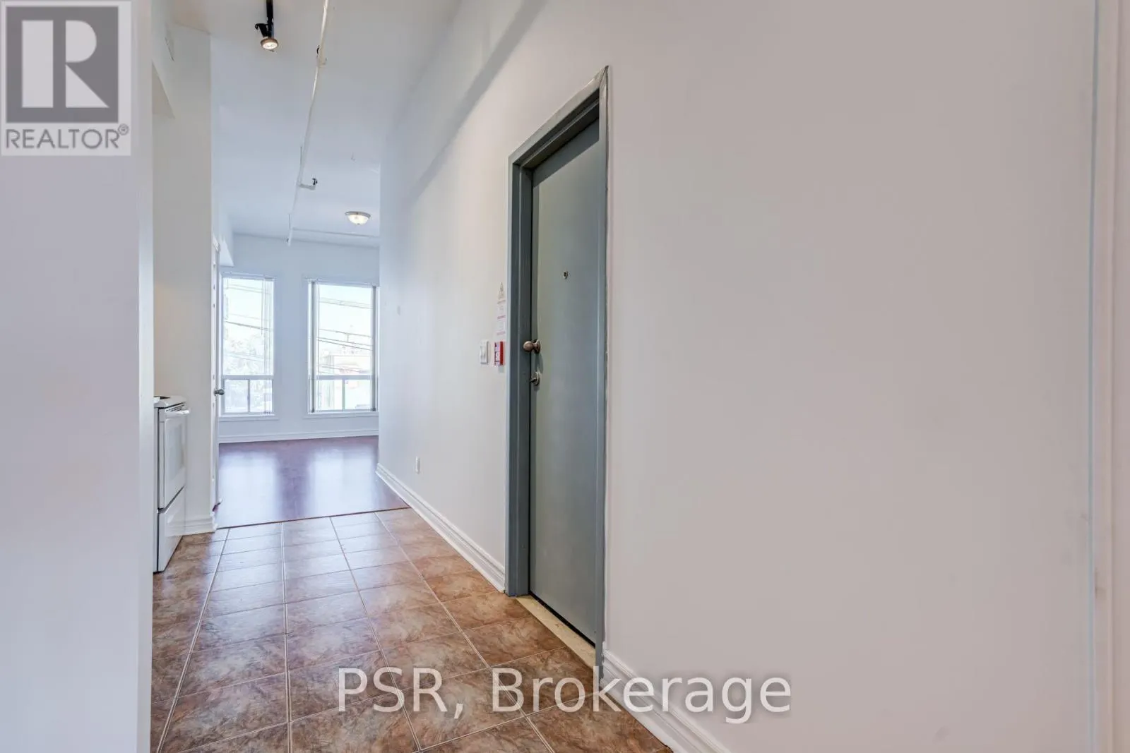 3RD FLOOR - 493 QUEEN STREET W