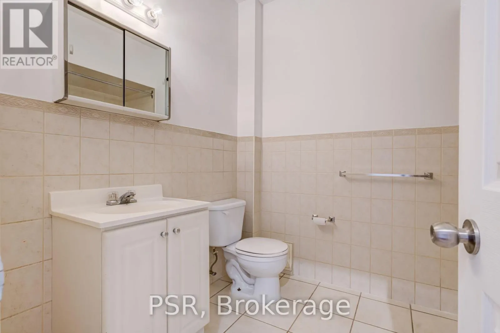 3RD FLOOR - 493 QUEEN STREET W