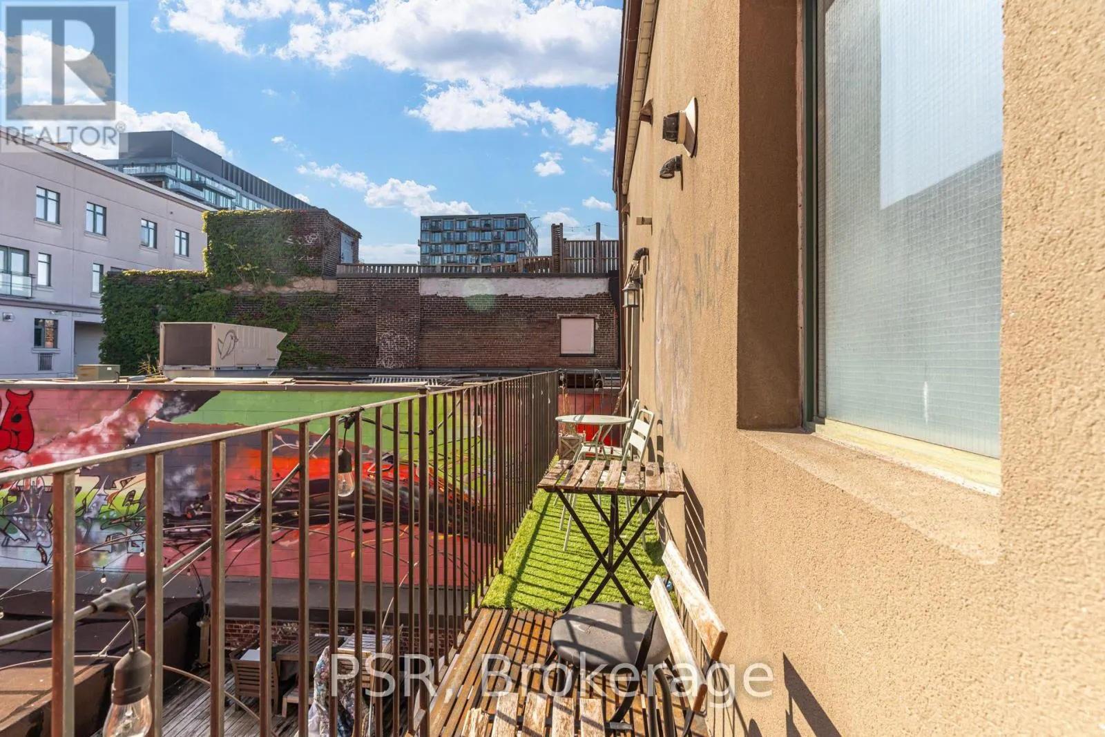 3RD FLOOR - 493 QUEEN STREET W