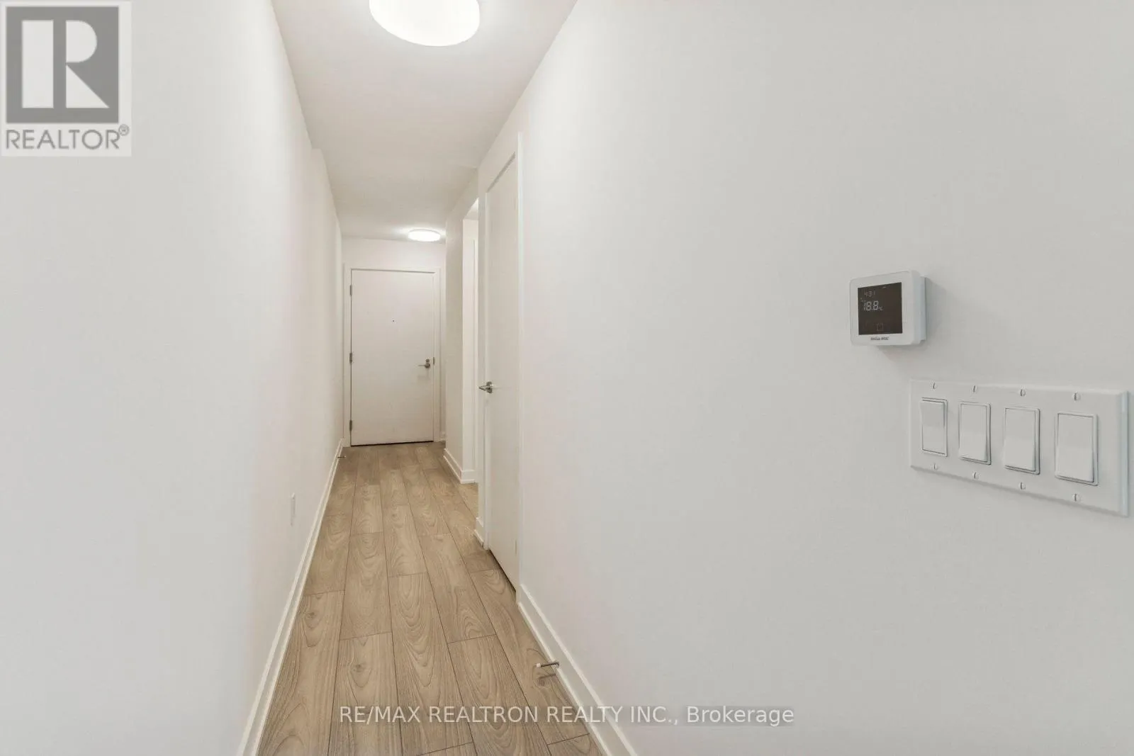 #502N - 120 BROADWAY AVENUE