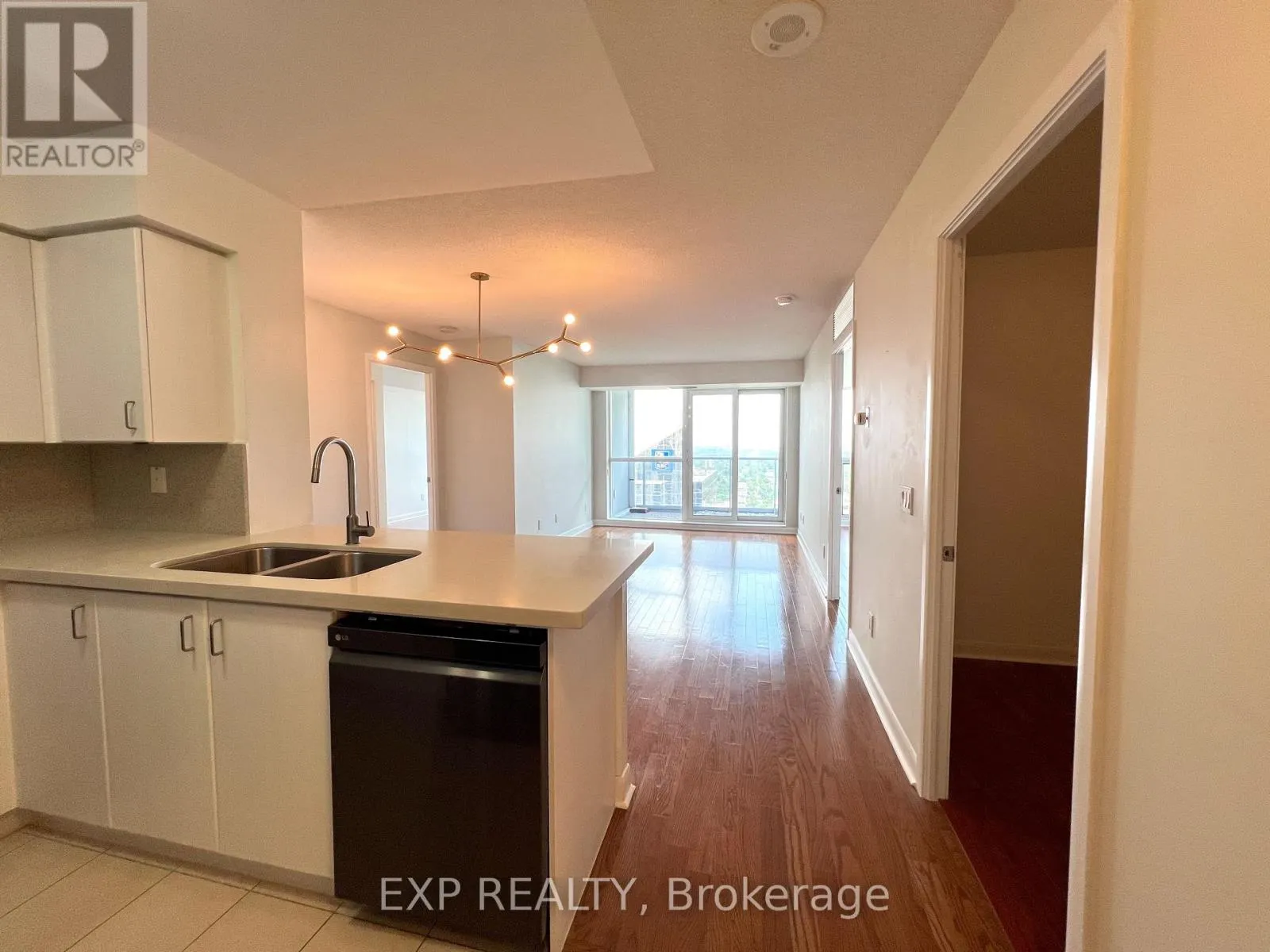 3503 - 4978 YONGE STREET