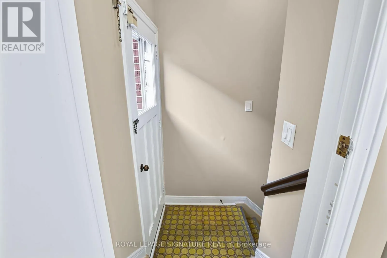 43 KATHROSE DRIVE