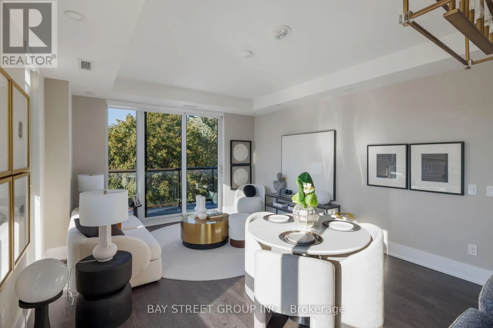 405 - 80 VANAULEY STREET