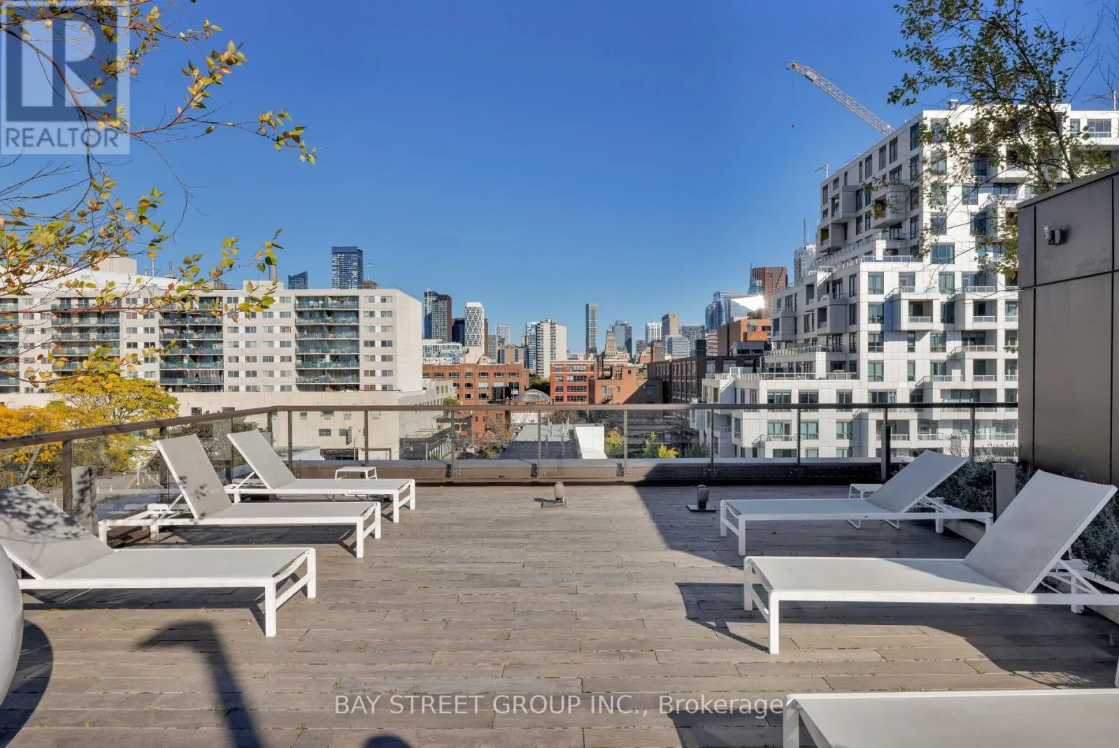 405 - 80 VANAULEY STREET