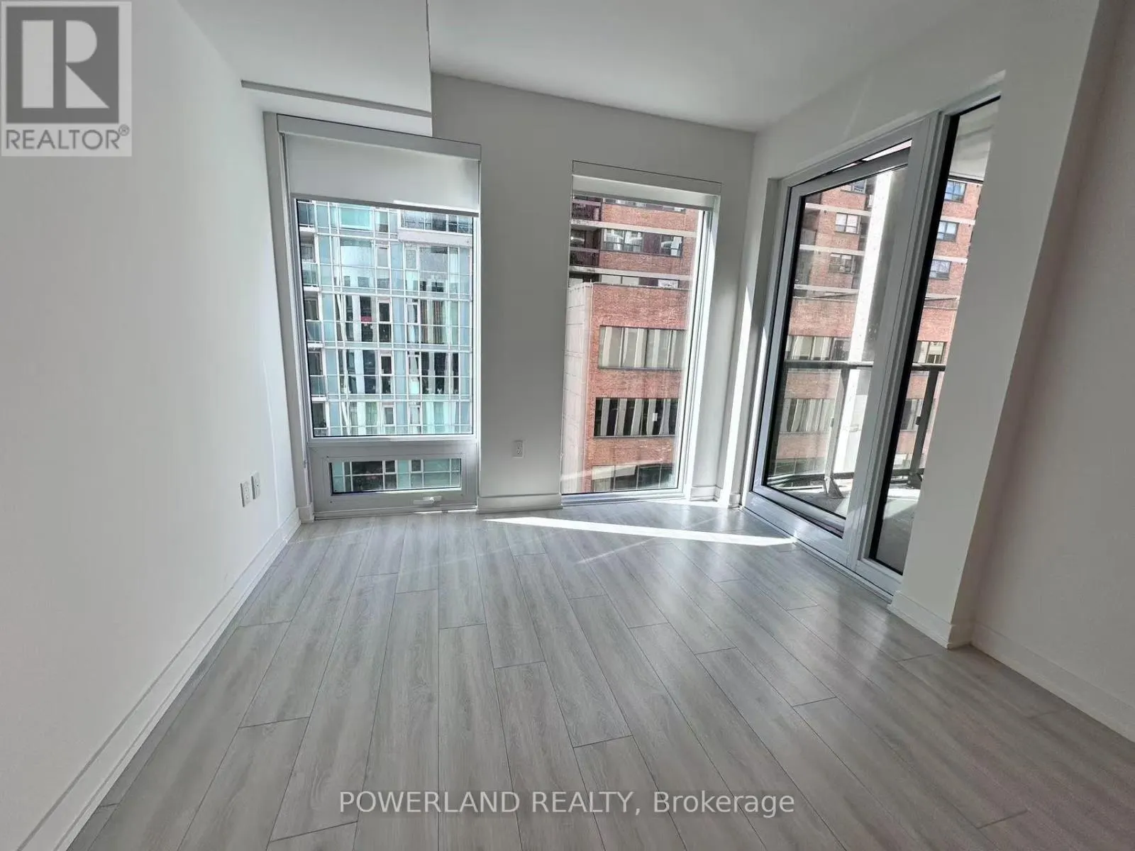 521 - 121 ST PATRICK STREET