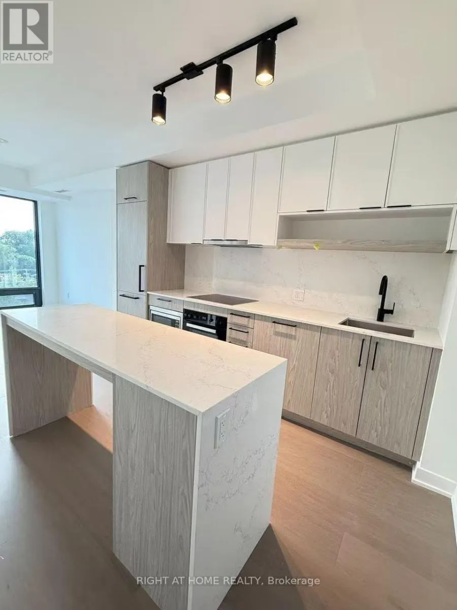 1220 - 89 MONTCLAIR AVENUE