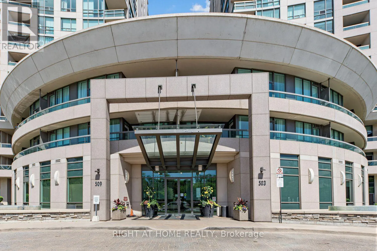 107 - 509 BEECROFT AVENUE