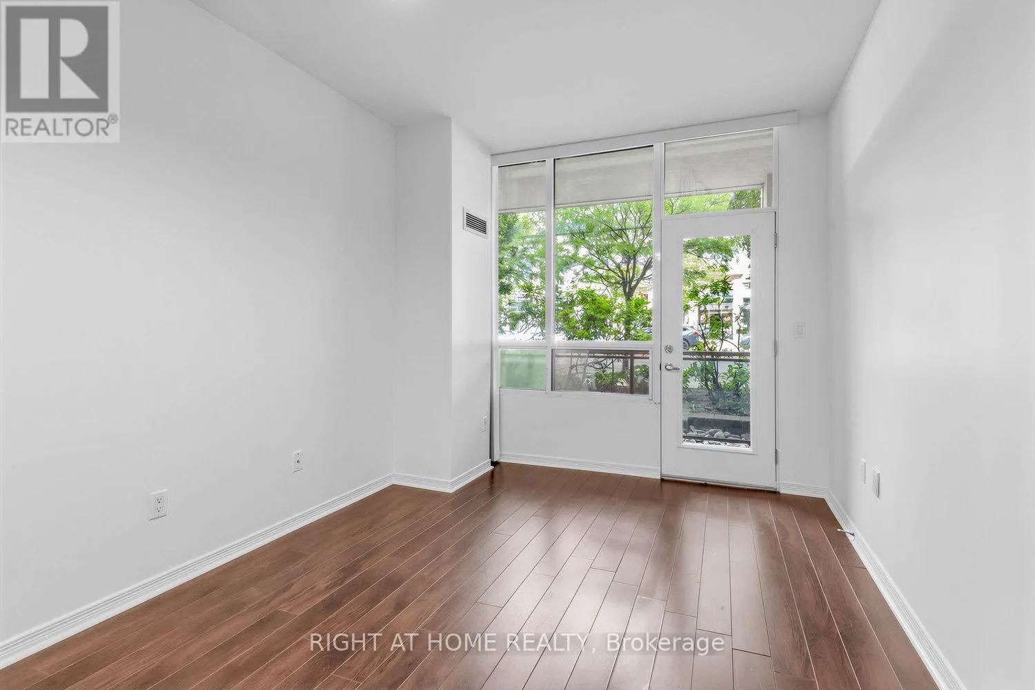 107 - 509 BEECROFT AVENUE