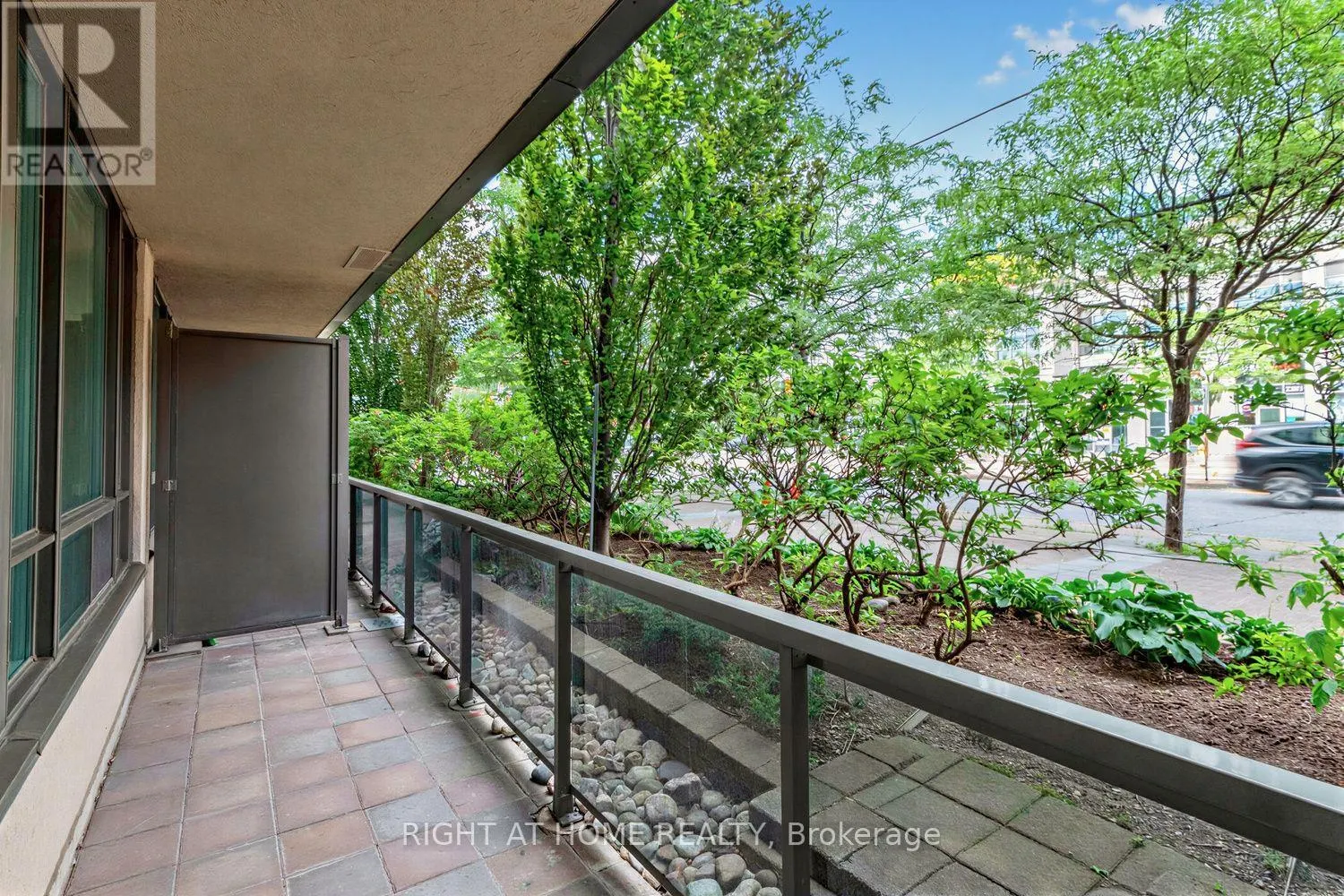 107 - 509 BEECROFT AVENUE