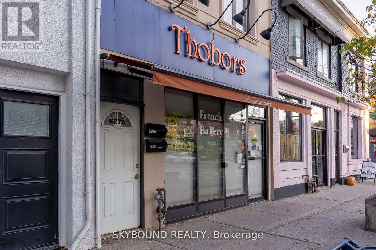 RETAIL AND UPPER - 627 MOUNT PLEASANT ROAD