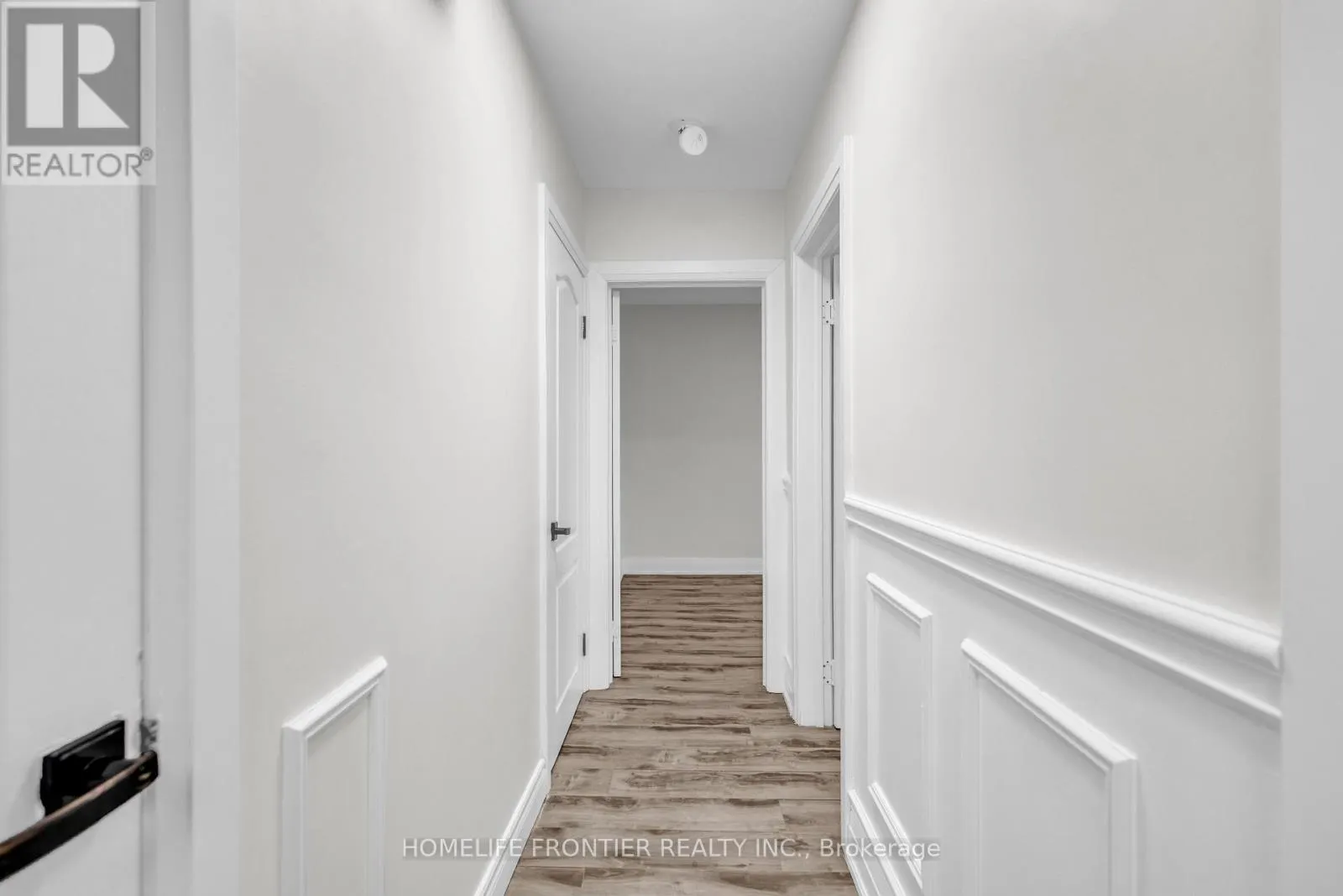 61 SUNDIAL CRESCENT