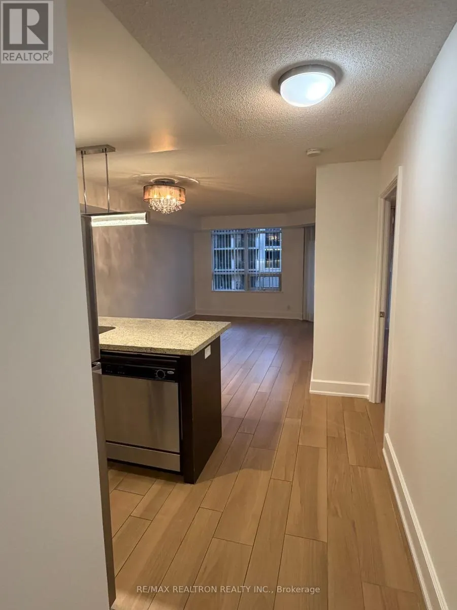 311 - 676 SHEPPARD AVENUE E