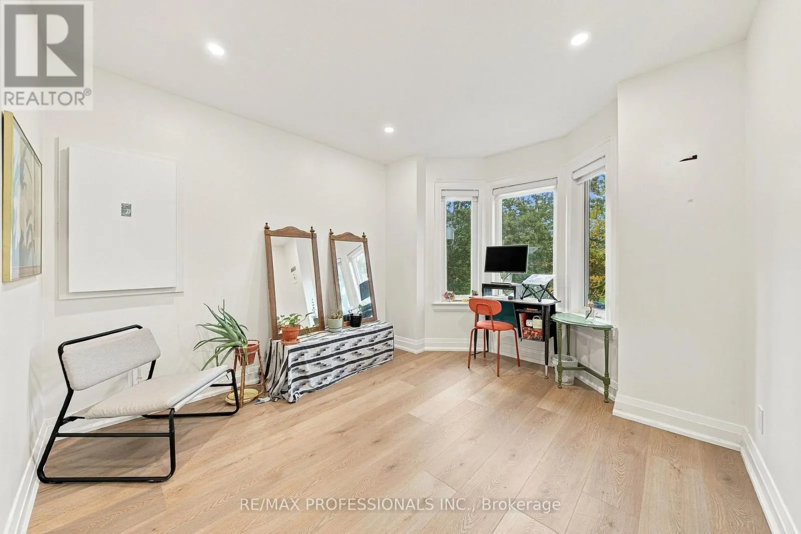 2ND FLR - 134 ARGYLE STREET