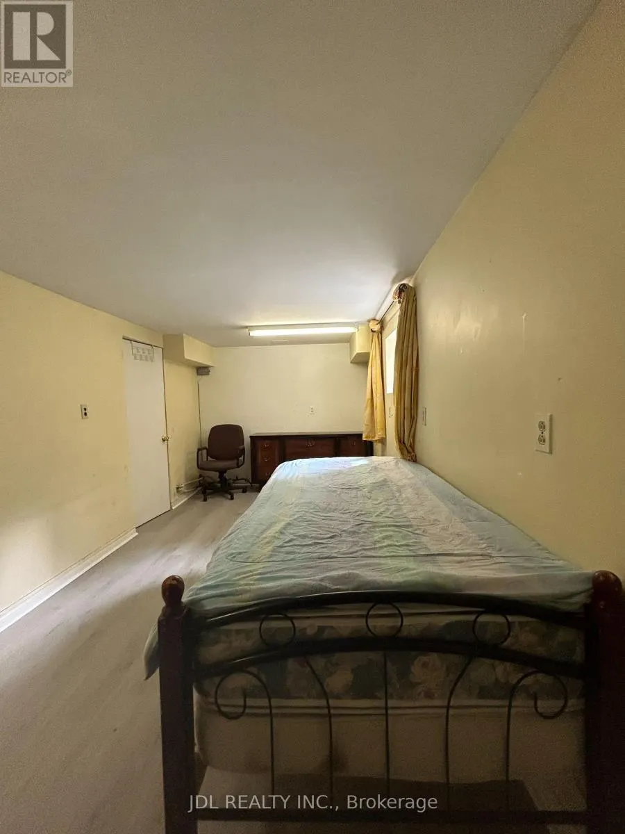 RENOVATED BEDROOM A BSMT - 186 WILFRED AVE AVENUE
