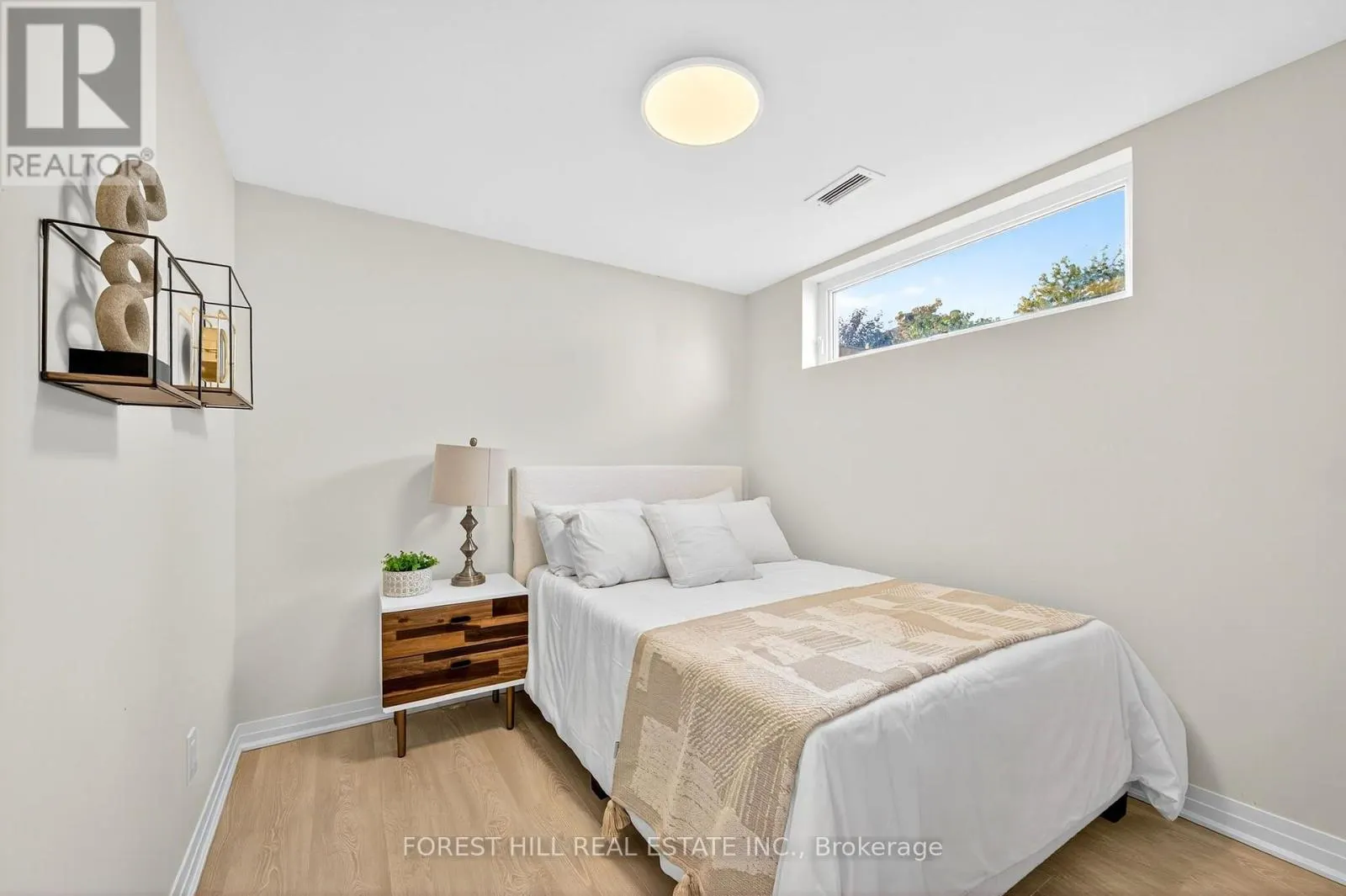 R - GARDEN - 5 HOPPERTON DRIVE