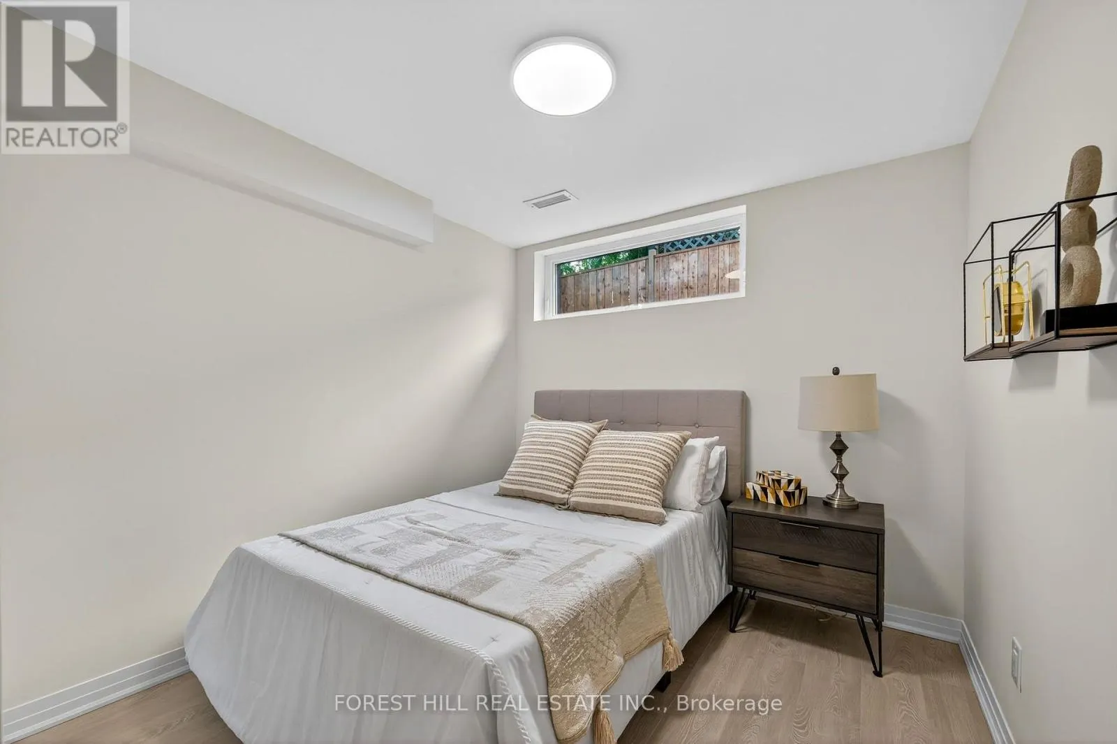R - GARDEN - 5 HOPPERTON DRIVE