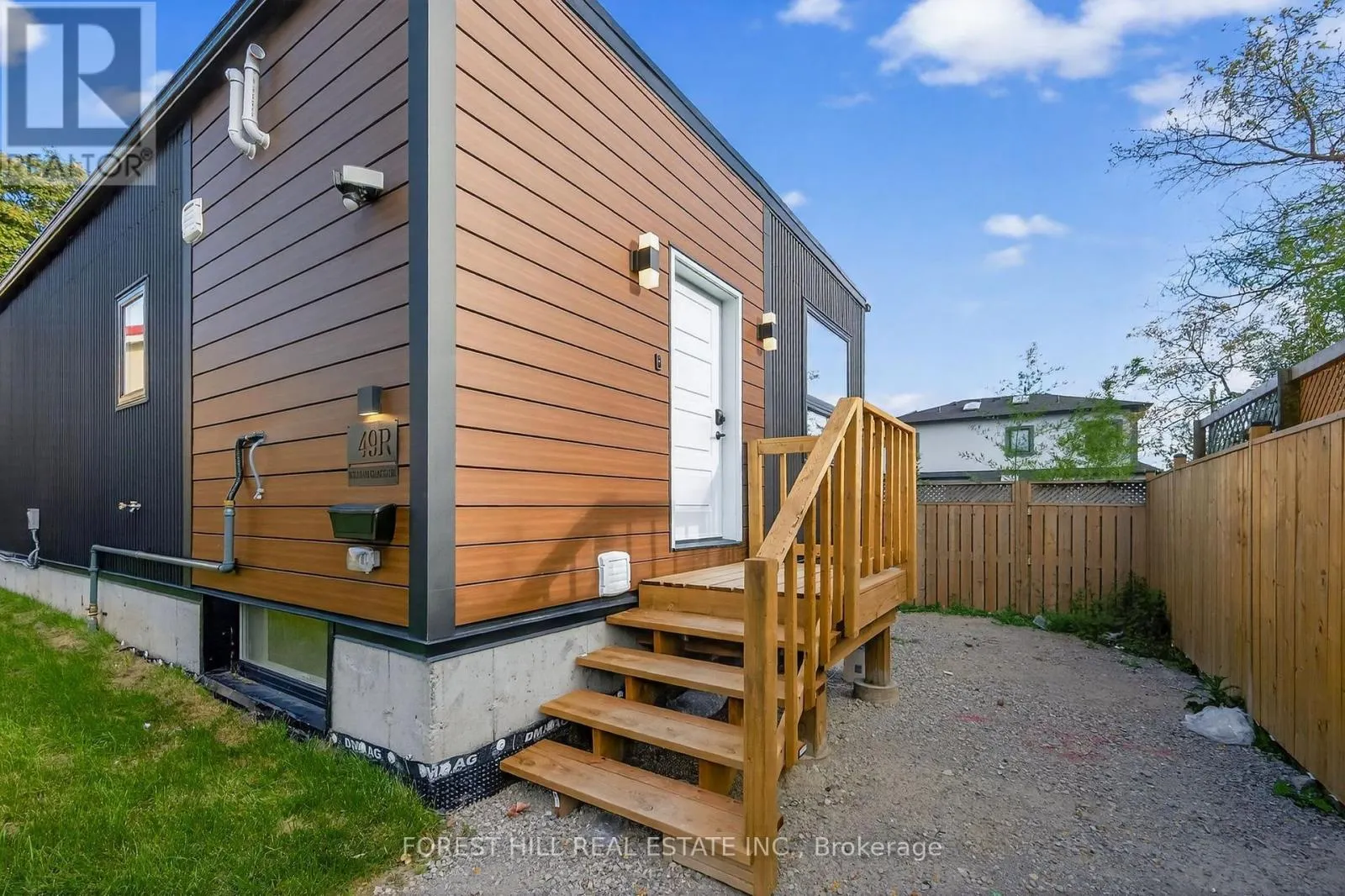 R - GARDEN - 5 HOPPERTON DRIVE