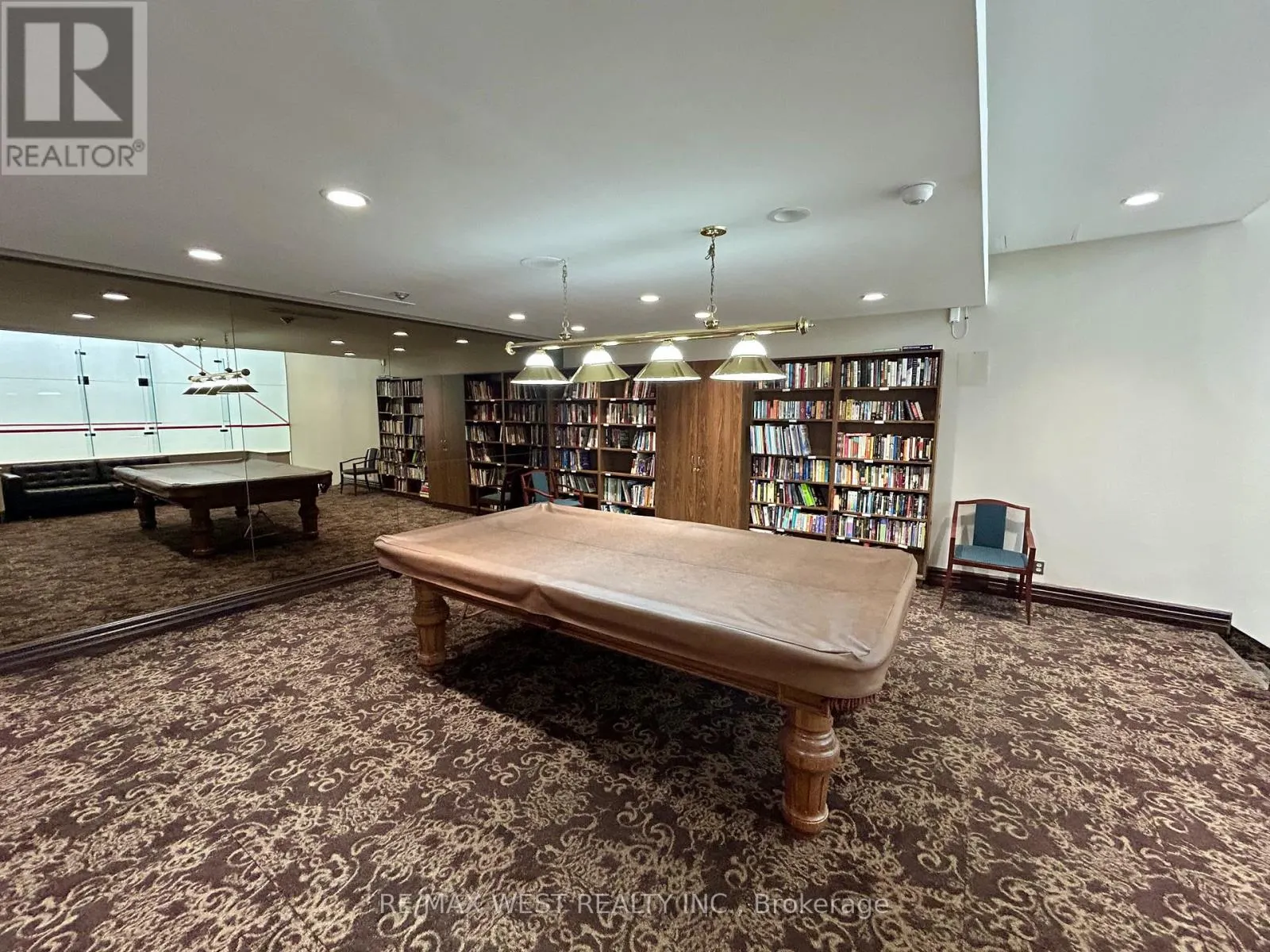 2405 - 100 UPPER MADISON AVENUE