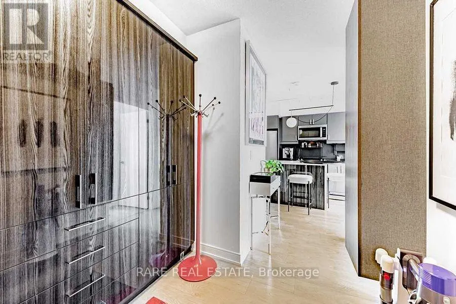 1109 - 50 WELLESLEY STREET E