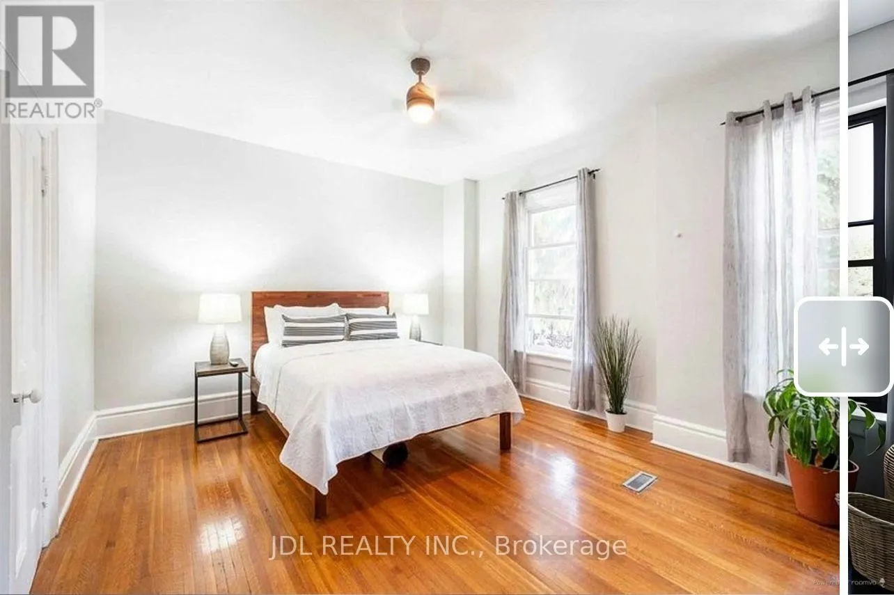 LARGE BEDROOM 2ND FLOOR - 137 DENISON AVE AVENUE