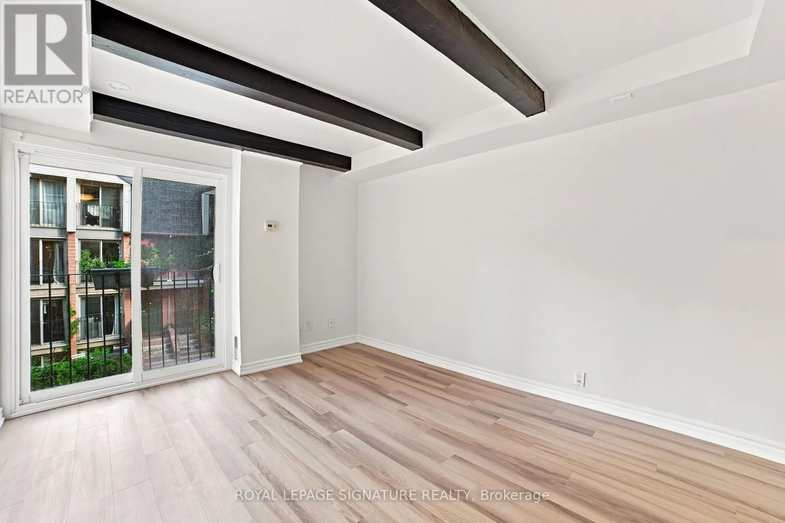 18 - 325 JARVIS STREET
