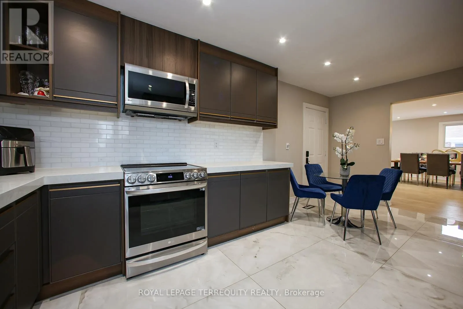 UPPER - 66 MOORE PARK AVENUE