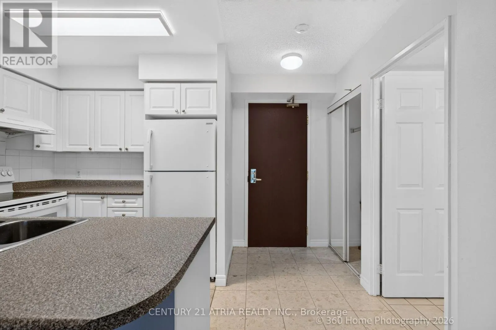 1115 - 18 PARKVIEW AVENUE