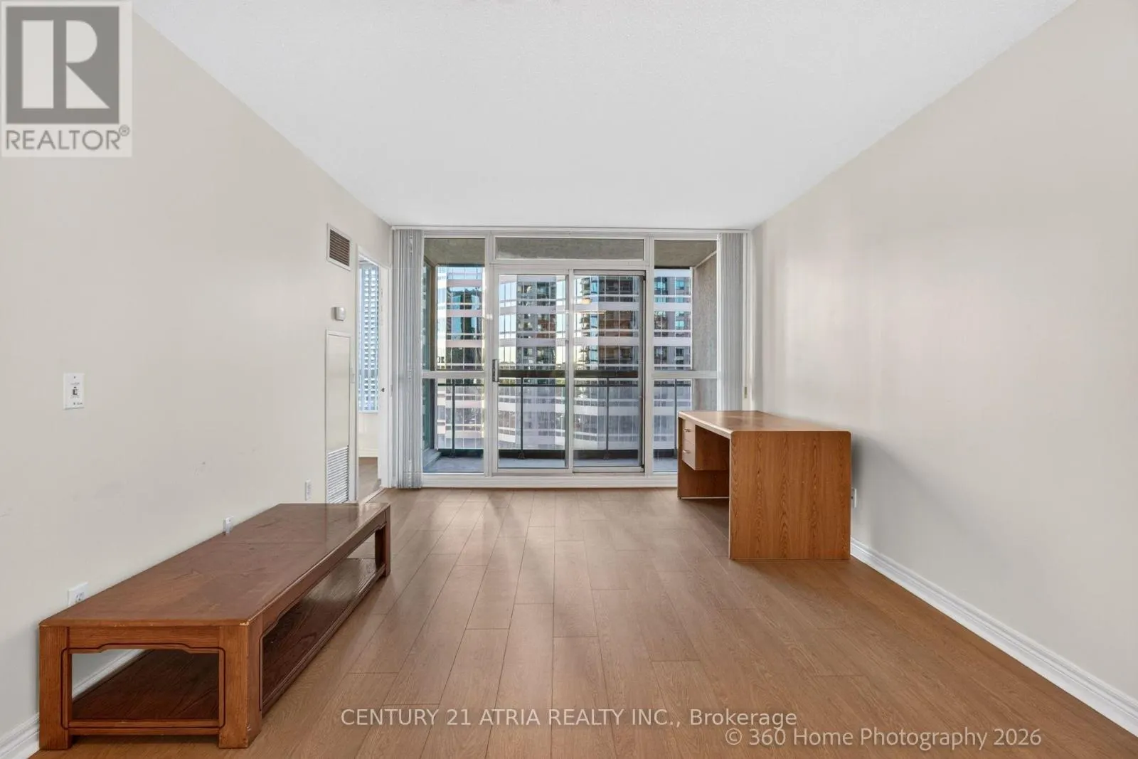 1115 - 18 PARKVIEW AVENUE