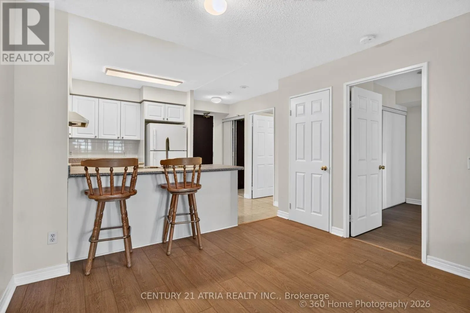 1115 - 18 PARKVIEW AVENUE