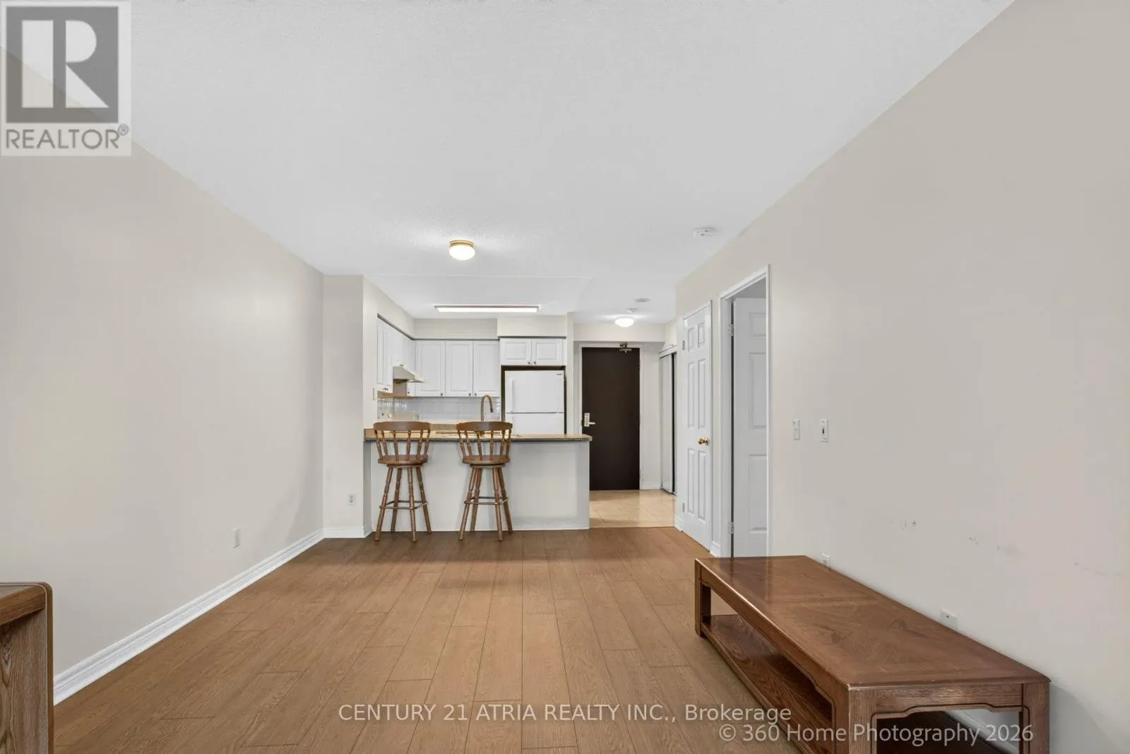1115 - 18 PARKVIEW AVENUE