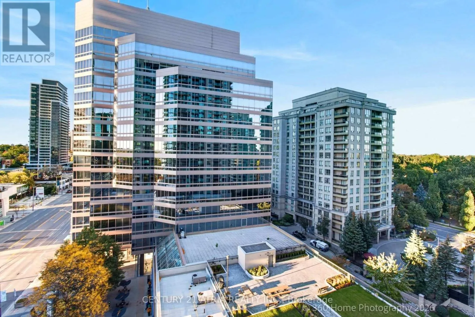 1115 - 18 PARKVIEW AVENUE