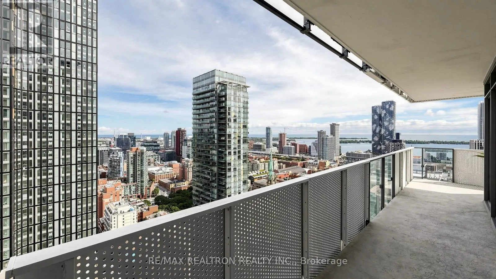 3403 - 20 LOMBARD STREET