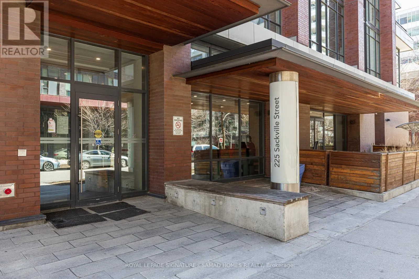 PH2612 - 225 SACKVILLE STREET
