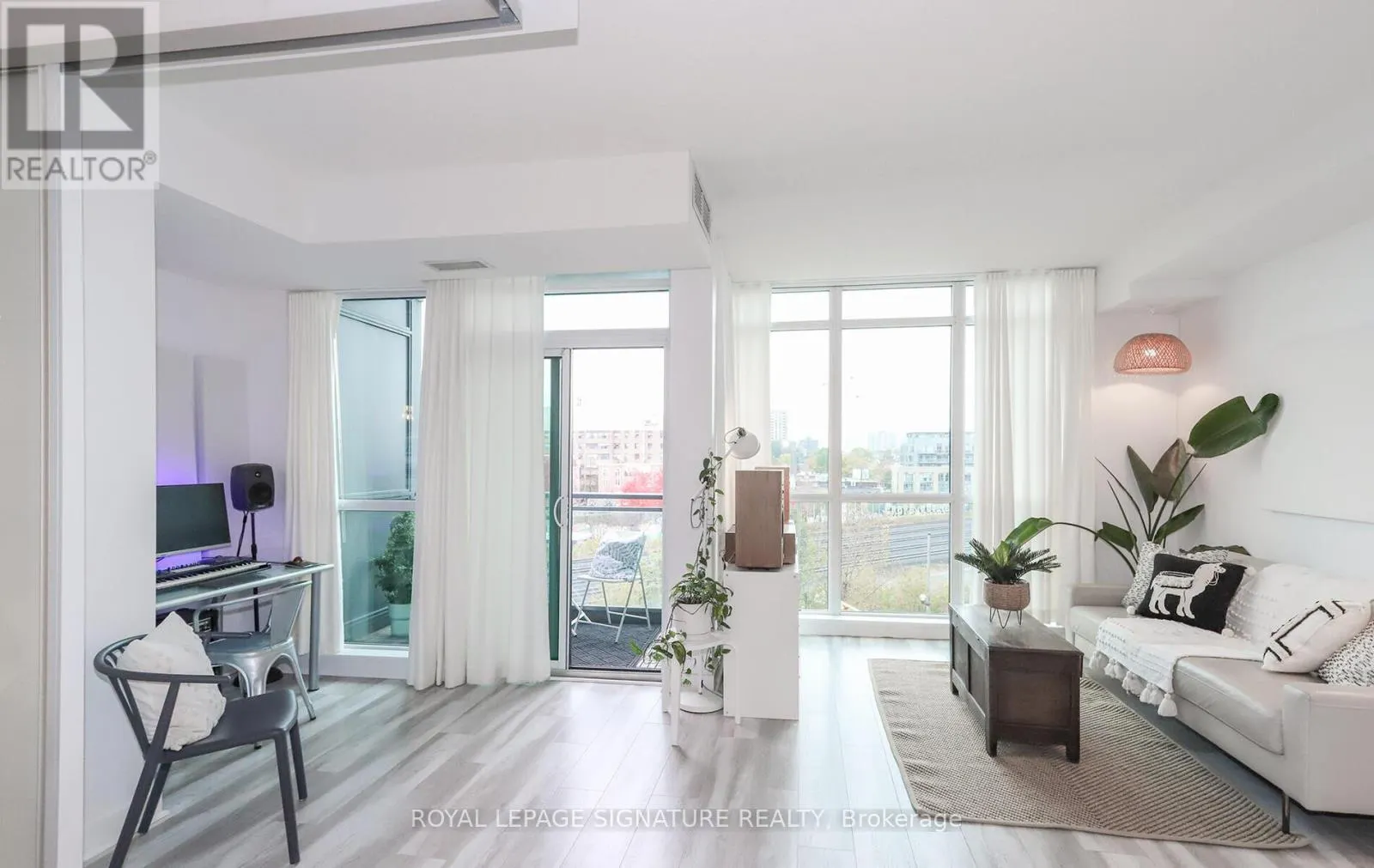 612 - 1171 QUEEN STREET W