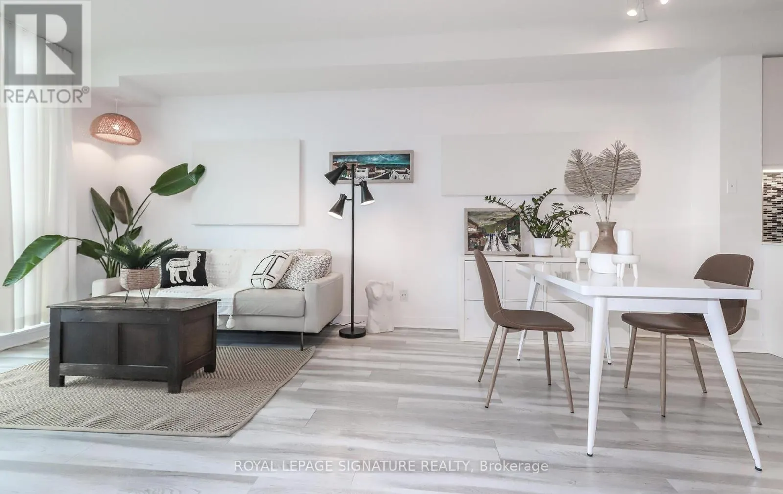 612 - 1171 QUEEN STREET W