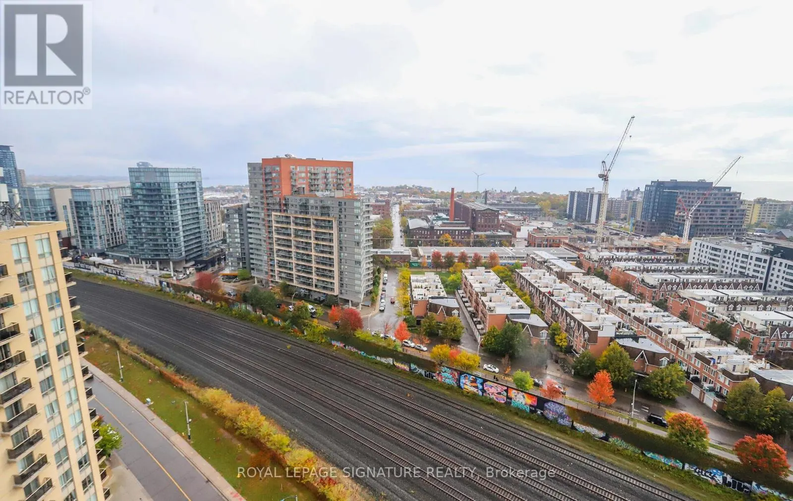 612 - 1171 QUEEN STREET W
