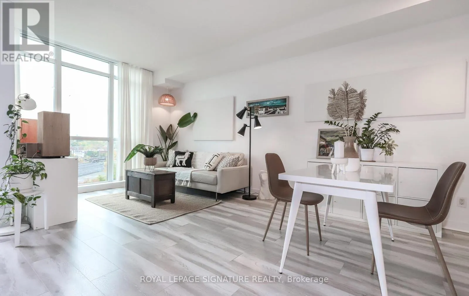 612 - 1171 QUEEN STREET W