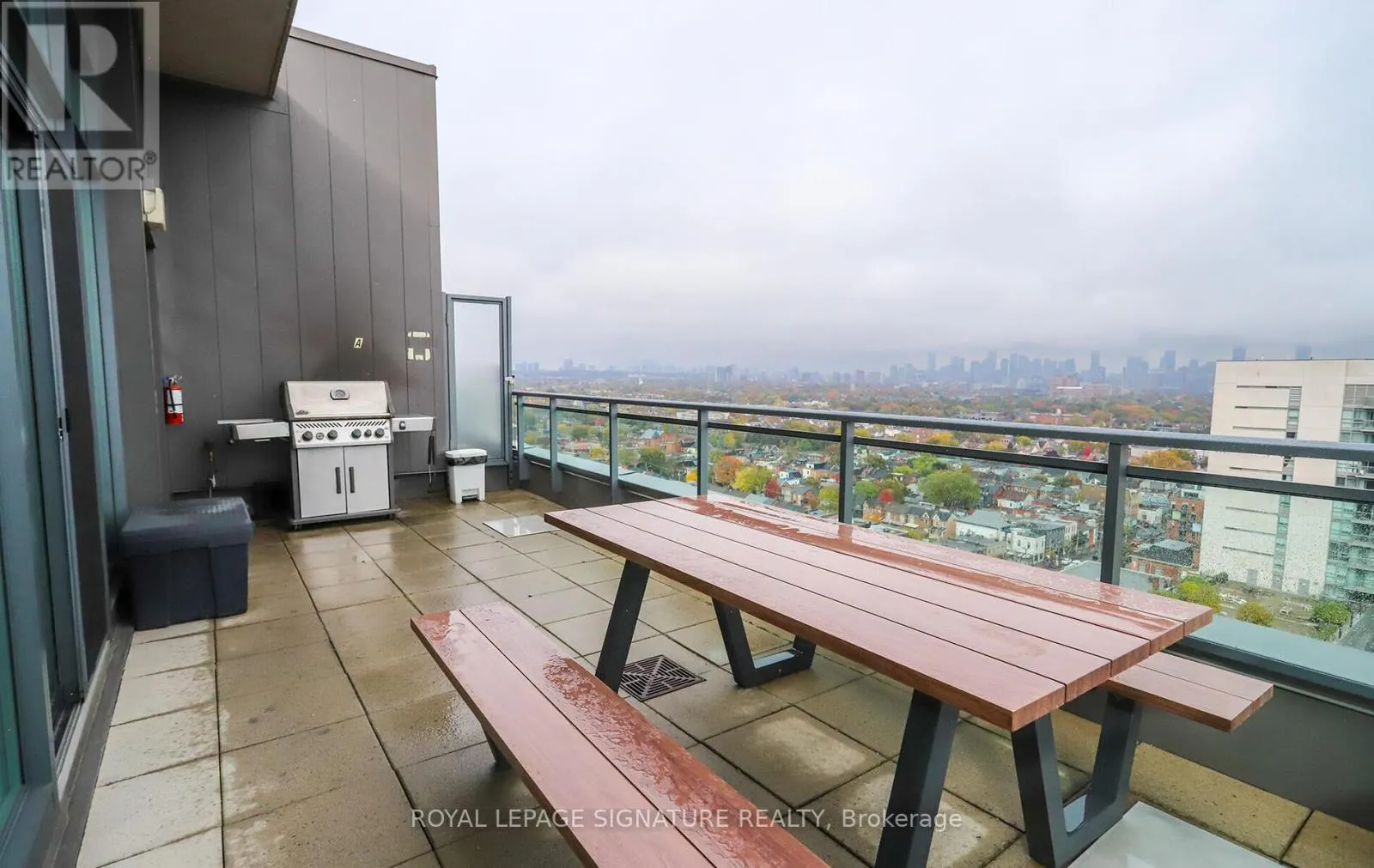 612 - 1171 QUEEN STREET W