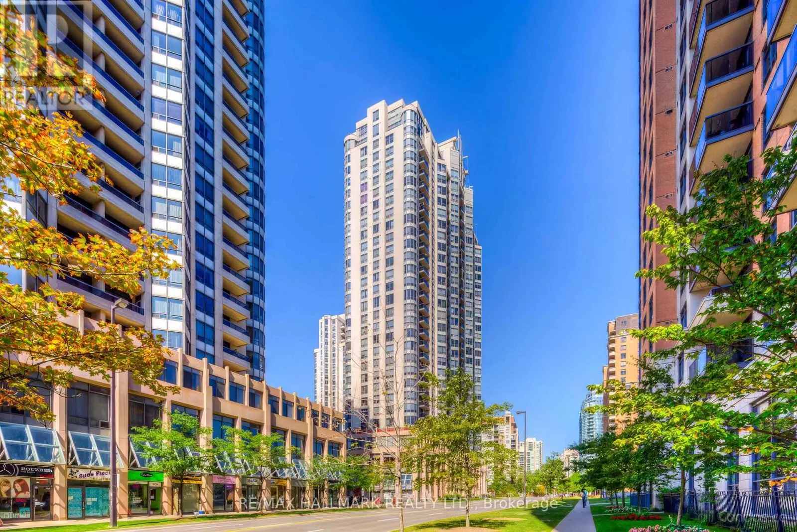1812 - 10 NORTHTOWN WAY