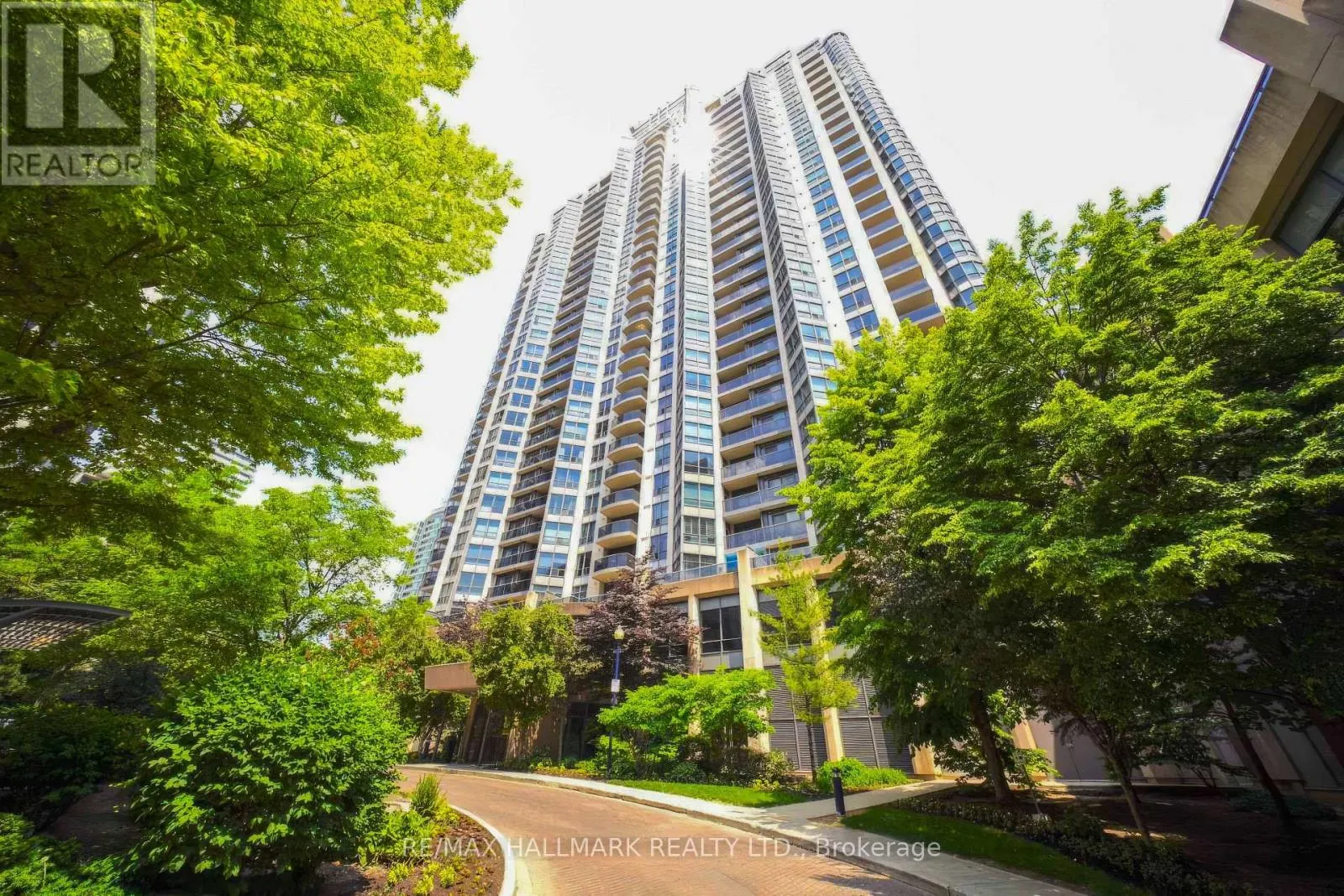1812 - 10 NORTHTOWN WAY