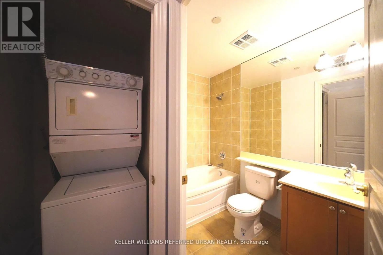 212 - 10 NORTHTOWN WAY
